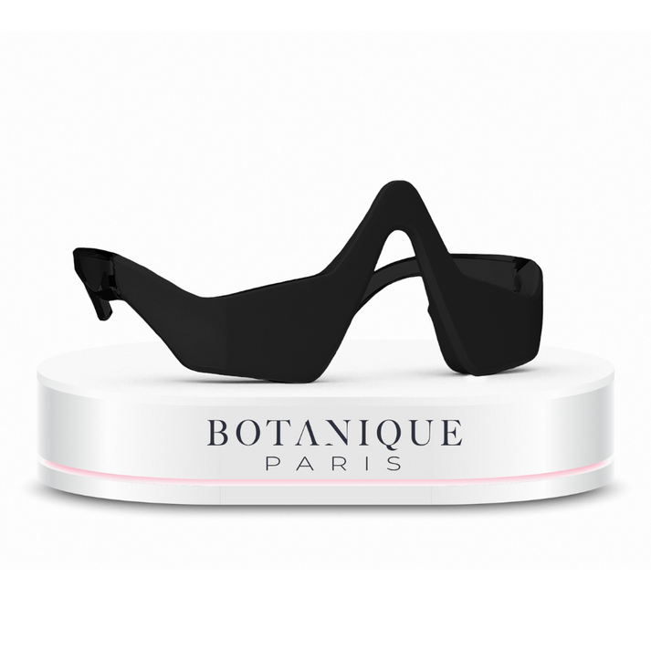 RevitalEyes® Under - Eye Red Light Therapy for Men - Botanique Paris